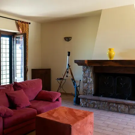 Scappo In Umbria, Casale Lenuccia