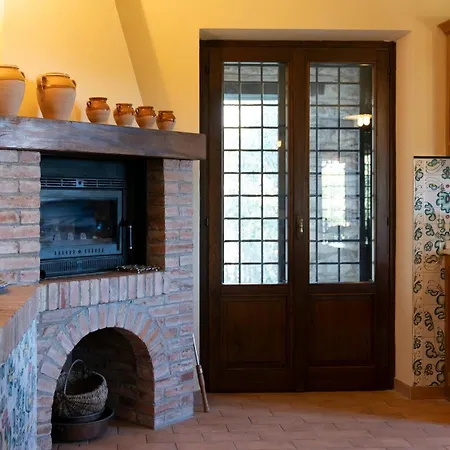 Scappo In Umbria, Casale Lenuccia Вилла