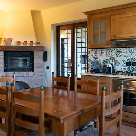 Villa Scappo In Umbria, Casale Lenuccia
