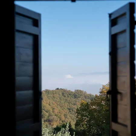 Scappo In Umbria, Casale Lenuccia