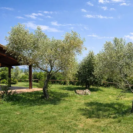 Scappo In Umbria, Casale Lenuccia Villa